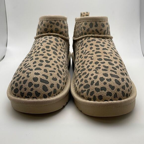 CUSHIONAIRE Women's pull on boot +Memory Foam 9 Tan Spotted - Picture 2 of 7